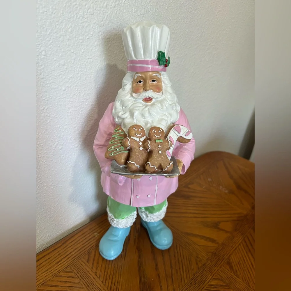 Gingerbread Bakery Santa - Picture 3 of 4